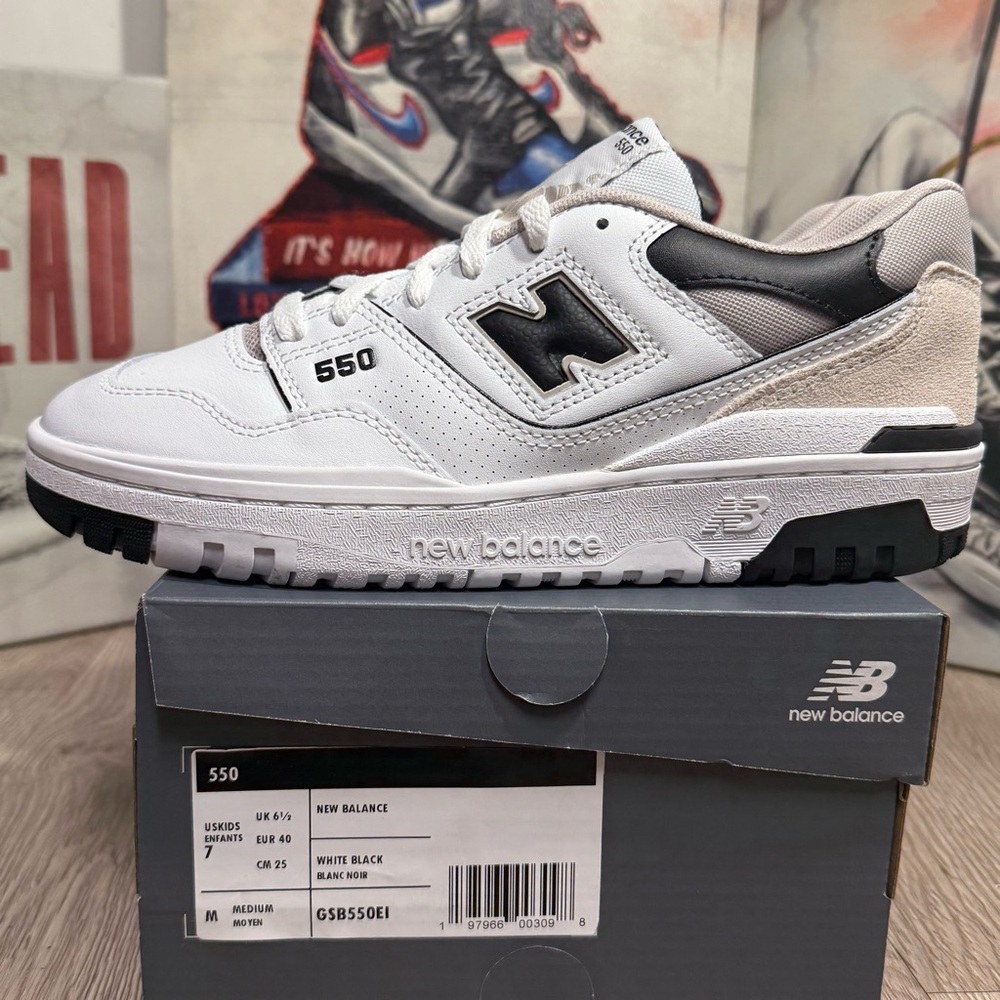 New Balance 550 White Black Casual Sneaker  (GS) Sizes 7Y/8.5W New